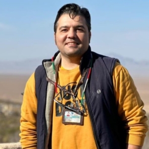 محسن عباس زاده